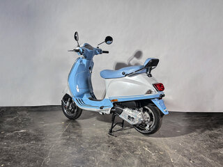 2025 Vespa VXL 125, голубой, 420000 рублей, вид 2