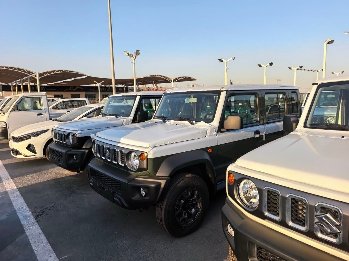 Открыть фотографии: Suzuki Jimny IV