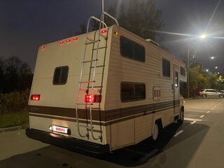 1989 Chevrolet Van, бежевый, 5500000 рублей, вид 3