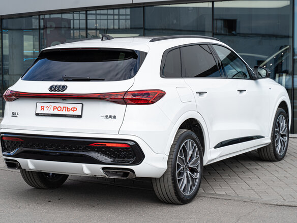 2026 Audi Q5 L III (GU), белый, 6795000 рублей - вид 5
