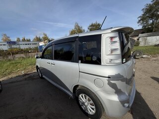 2014 Toyota Sienta I Рестайлинг 2, серый, 1150000 рублей, вид 3