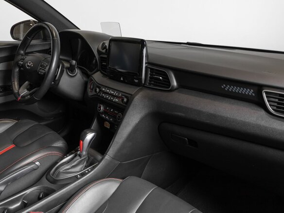 2019 Hyundai Veloster II, красный - вид 6
