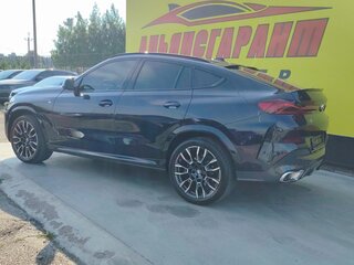 2025 BMW X6 30d III (G06) Рестайлинг, чёрный, 14990000 рублей, вид 4