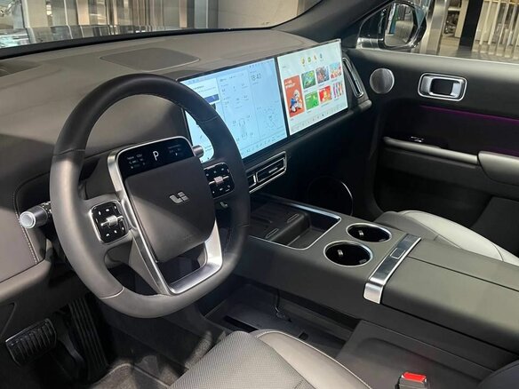 2025 Li Auto (Lixiang) L9 52.3 kWh I Рестайлинг, белый, 12608480 рублей - вид 7