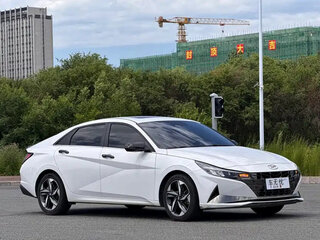 2022 Hyundai Elantra VII (CN7), белый, 1400000 рублей, вид 3