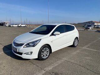 2016 Hyundai Solaris I Рестайлинг, белый, 1310000 рублей, вид 1