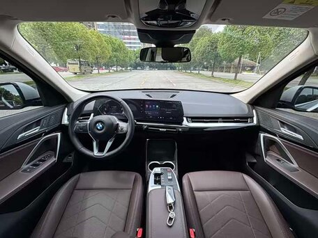 2023 BMW X1 Long 20Li sDrive III (U11/U12), чёрный, 2650000 рублей, вид 4