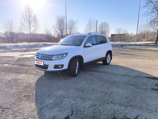 2013 Volkswagen Tiguan I Рестайлинг, белый, 1495000 рублей, вид 4