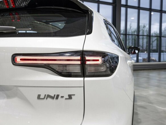 2026 Changan UNI-S I, белый, 3259900 рублей - вид 14