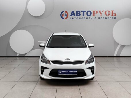 2018 Kia Rio IV, белый, 1121000 рублей, вид 3