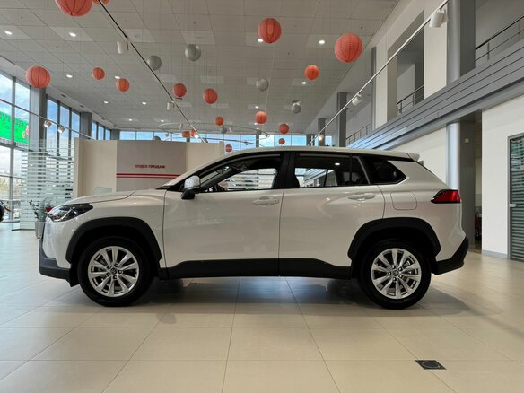 2025 Toyota Corolla Cross I, белый - вид 2