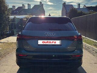 2022 Audi Q5 e-tron 40, зелёный, 4600000 рублей, вид 5