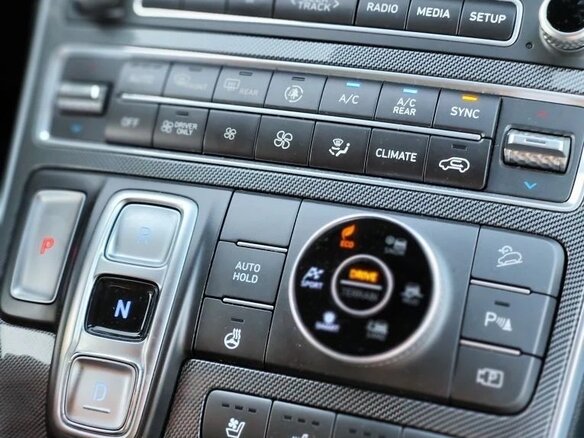 2021 Hyundai Santa Fe IV Рестайлинг, серый, 3360000 рублей - вид 11