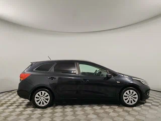 2015 Kia Ceed II Рестайлинг, чёрный, 989000 рублей, вид 4