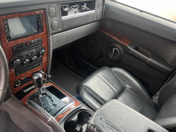 2008 Jeep Commander, серебристый, 1200000 рублей - вид 5