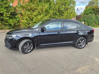 2020 Volkswagen Polo VI, чёрный, 1430000 рублей, вид 4