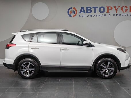 2019 Toyota RAV4 IV (XA40) Рестайлинг, белый, 2485000 рублей, вид 5