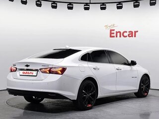2021 Chevrolet Malibu IX Рестайлинг, белый, 1800000 рублей, вид 3