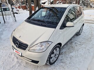 2011 Mercedes-Benz A-Класс 180 II (W169) Рестайлинг, белый, 730000 рублей, вид 1