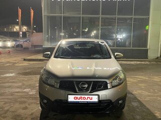 2013 Nissan Qashqai I Рестайлинг, серебристый, 1200000 рублей, вид 1