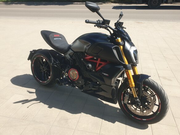 2019 Ducati Diavel 1260 S, чёрный, 1699999 рублей - вид 2