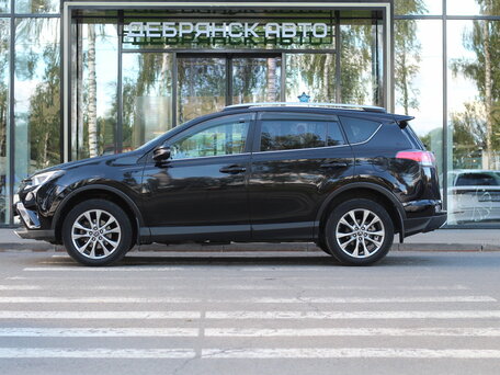 2017 Toyota RAV4 IV (XA40) Рестайлинг, чёрный, 2840000 рублей, вид 2