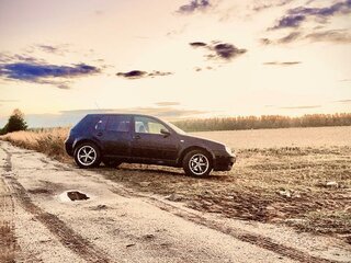 2001 Volkswagen Golf IV, чёрный, 400000 рублей, вид 3