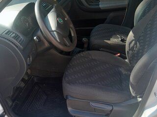 2012 Skoda Fabia II Рестайлинг, белый, 610000 рублей, вид 5