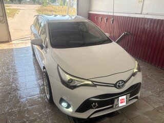 2016 Toyota Avensis III Рестайлинг 2, белый, 1550000 рублей, вид 4