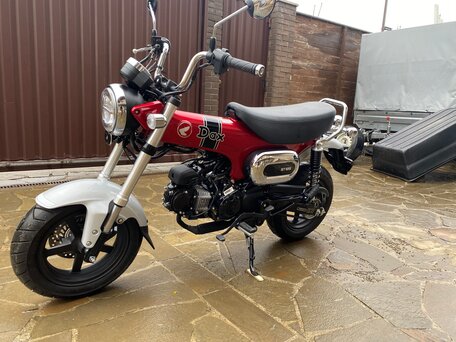 2021 Honda Dax, красный, 372000 рублей, вид 4