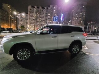 2019 Toyota Fortuner II, белый, 3700000 рублей, вид 4