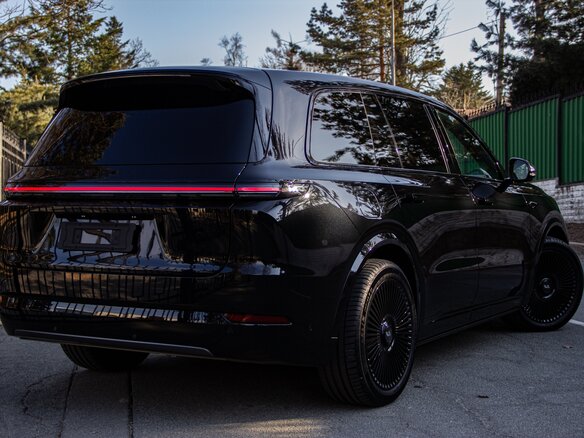2024 Li Auto (Lixiang) L9 52.3 kWh I Рестайлинг, чёрный, 7700000 рублей - вид 5