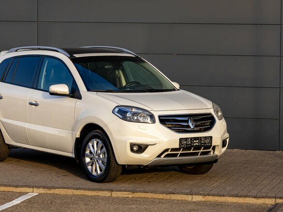 2012 Renault Koleos I Рестайлинг, белый, 995000 рублей - вид 6