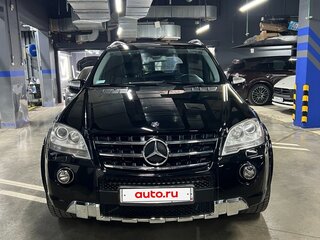 2008 Mercedes-Benz M-Класс AMG 63 AMG II (W164) Рестайлинг, чёрный, 3000000 рублей, вид 2
