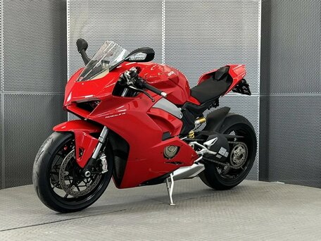 2019 Ducati Panigale V4, красный, 1329000 рублей, вид 4