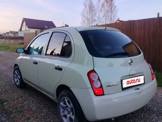 2004 Nissan Micra III (K12), зелёный, 360000 рублей, вид 3