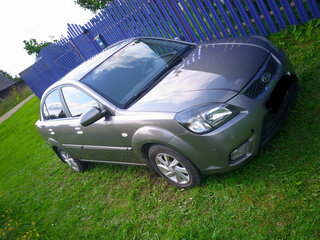 2009 Kia Rio II Рестайлинг, серый, 470000 рублей, вид 1