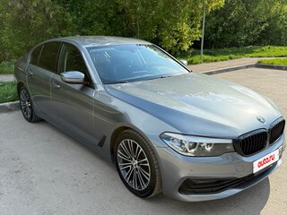 2019 BMW 5 серии 520d VII (G30/G31/G38), серый, 3100000 рублей, вид 3
