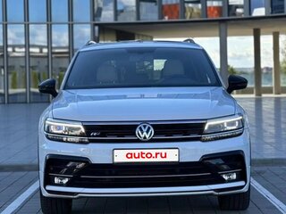 2020 Volkswagen Tiguan Allspace II, белый, 2800000 рублей, вид 2