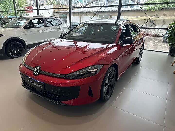 Открыть фотографии: Volkswagen Lamando II Рестайлинг