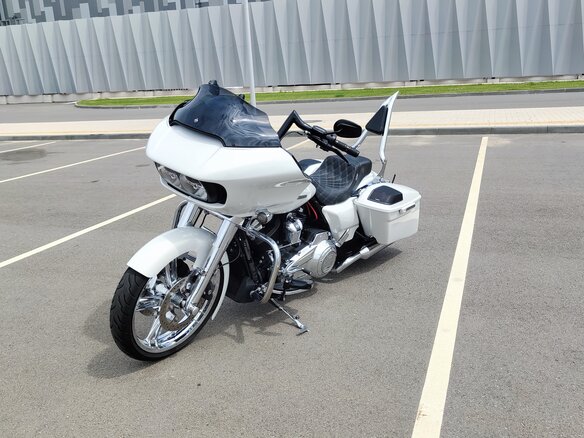 2017 Harley-Davidson Road Glide, белый, 1783001 рублей - вид 8