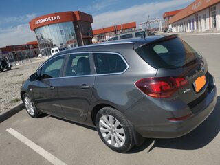 2011 Opel Astra J, серый, 850000 рублей, вид 5