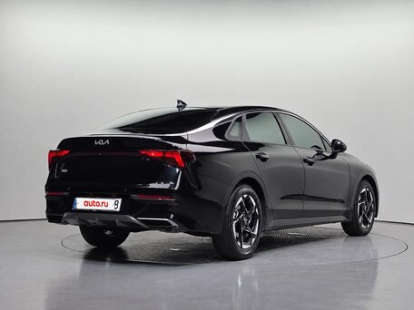 2024 Kia K5 LPi III Рестайлинг, чёрный, 2755000 рублей, вид 4