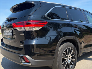 2019 Toyota Highlander III (XU50) Рестайлинг, чёрный, 3250000 рублей, вид 4