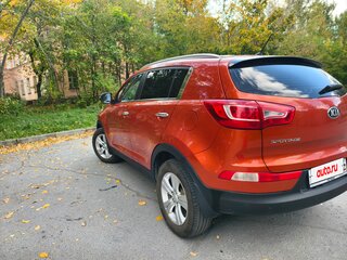 2013 Kia Sportage III, оранжевый, 1300000 рублей, вид 3