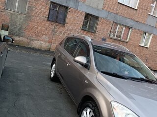 2009 Kia Ceed I, коричневый, 750000 рублей, вид 3