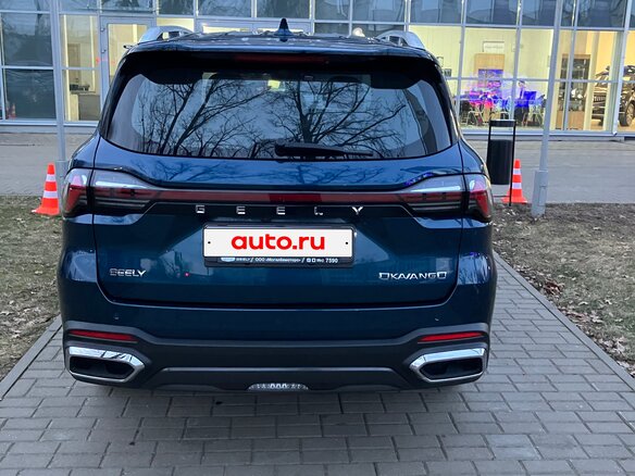 2024 Geely Okavango I Рестайлинг, синий, 2550000 рублей - вид 2