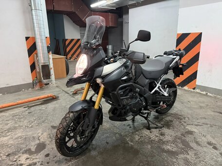 2018 Suzuki V-Strom 1000, чёрный, 800000 рублей, вид 4