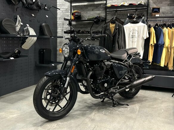 2026 Royal Enfield Shotgun, чёрный, 722000 рублей - вид 1