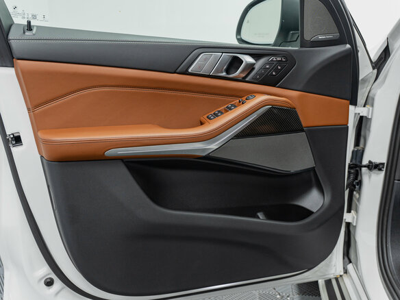 2026 BMW X7 40i I (G07) Рестайлинг, белый, 16350000 рублей - вид 32
